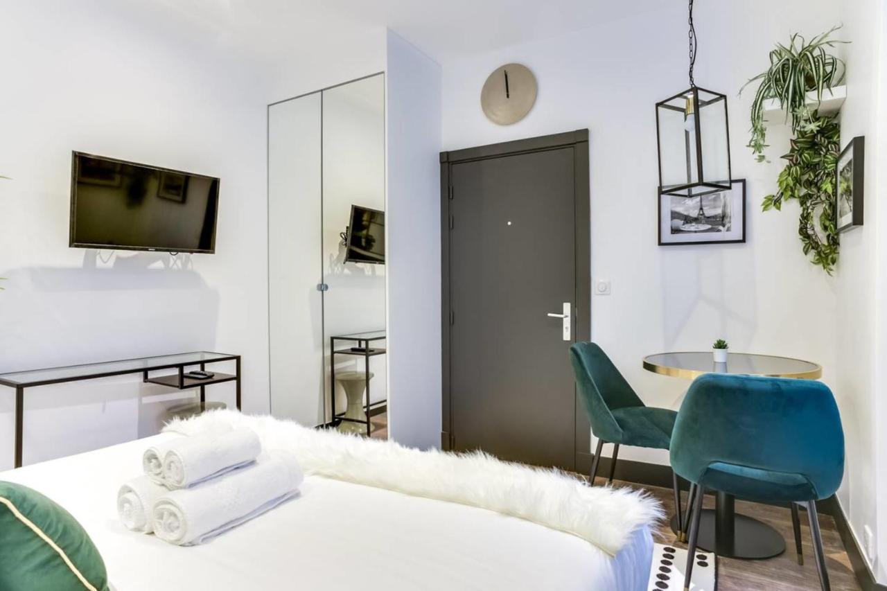 Guestready - Magnifique Studio Near Eiffel Tower Lägenhet Paris Exteriör bild