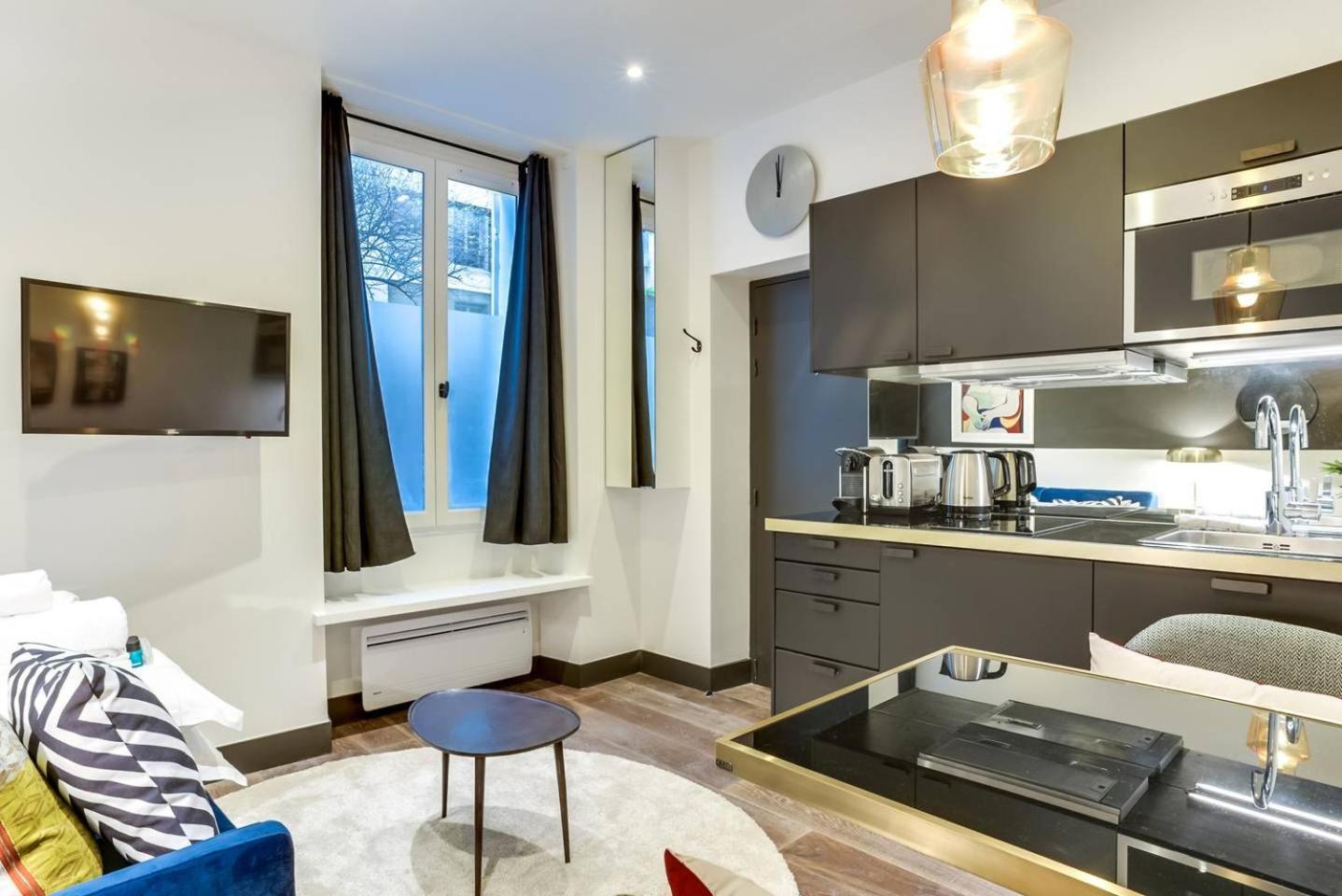 Guestready - Magnifique Studio Near Eiffel Tower Lägenhet Paris Exteriör bild